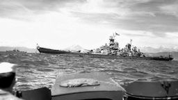 Image: 80-G-490436 "

USS Missouri anchored in Tokyo Bay for the formal surrender ceremonies on 2 September 1945."