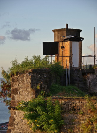 Fort George Light