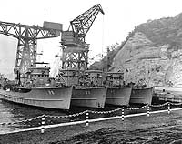 Photo # 80-G-424597: Mine Division 31 minesweepers tied up at Yokosuka, Japan, after clearing mines off Korea, 1950