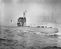 Photo # NH 59632:  USS D-3 (ex-Salmon) underway off New York City, October 1912