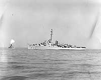 Photo # NH 66360:  USS Snyder off New York City in April 1951
