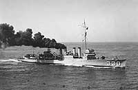 Photo # NH 76128:  USS Hull making smoke, during the 1920s