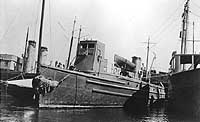 Photo # NH 102152:  USS Raeo in port, circa 1917-1919