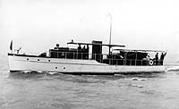Photo #  NH 102583:  Motor boat Zumbrota underway, prior to World War I