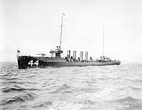Photo # NH 103522:  USS Cummings at anchor, circa 1916