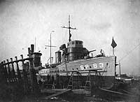 Photo # NH 107066:  USS Georgiana III in a floating dry dock, 1918