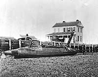Photo # 165-C-751: Confederate 'David' type torpedo boat at Charleston, S.C., 1865