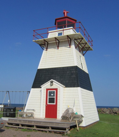 https://www.ibiblio.org/lighthouse/photos/Canada4/BigTignishPIEW.jpg