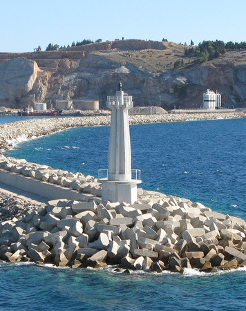 Bar West Breakwater Light