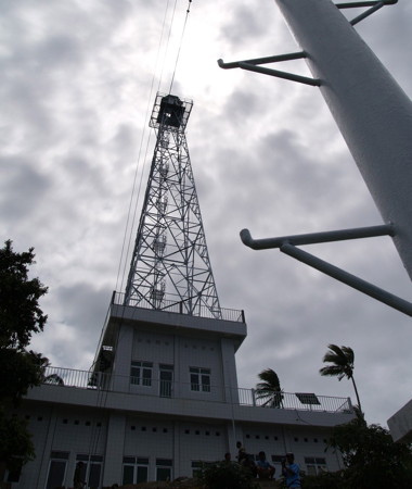 Pulau Makalehi Light