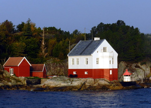 Lighthouses of Norway: Leirvik Area